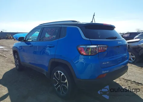 2022 Jeep Compass Limited 4X4 из США, поврежденный, VIN 3C4NJDCB7NT185777